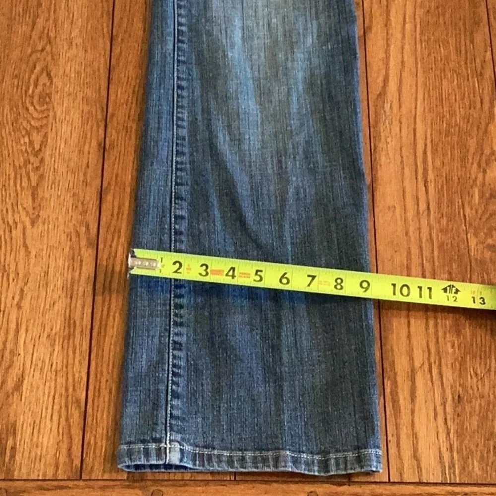 Michael Kors medium wash denim blue jeans, women’s size 8
